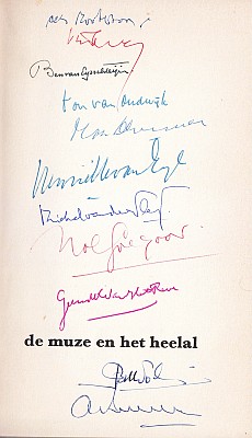 De muze en het heelal (met handtekeningen)